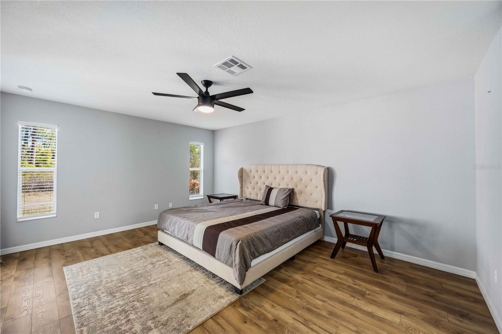 Image 16 of 33 For 1360 Nora Lane