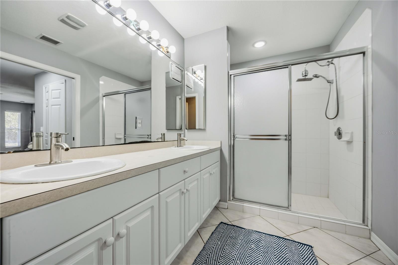 Image 18 of 33 For 1360 Nora Lane