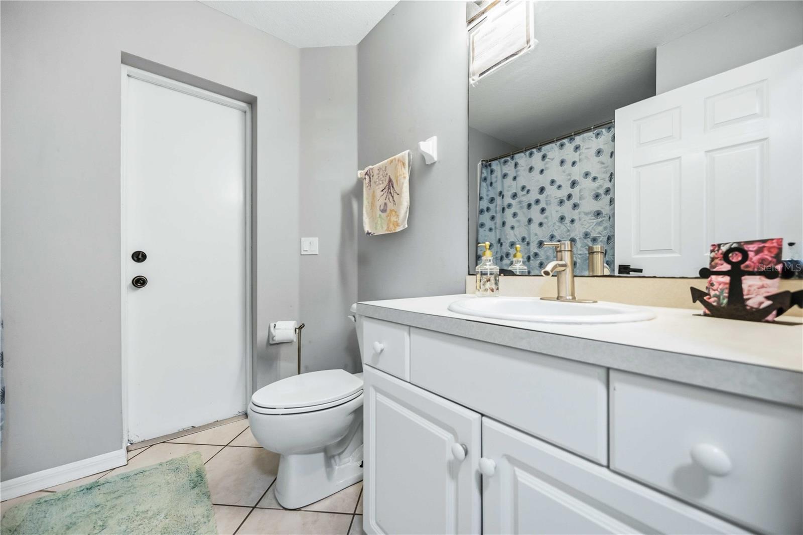 Image 21 of 33 For 1360 Nora Lane