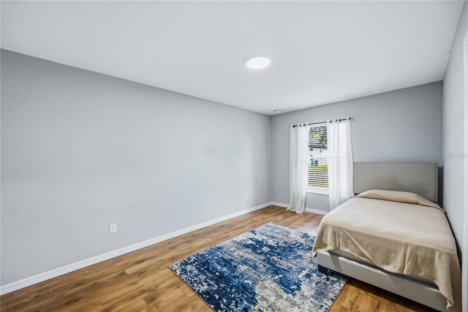 Image 23 of 33 For 1360 Nora Lane