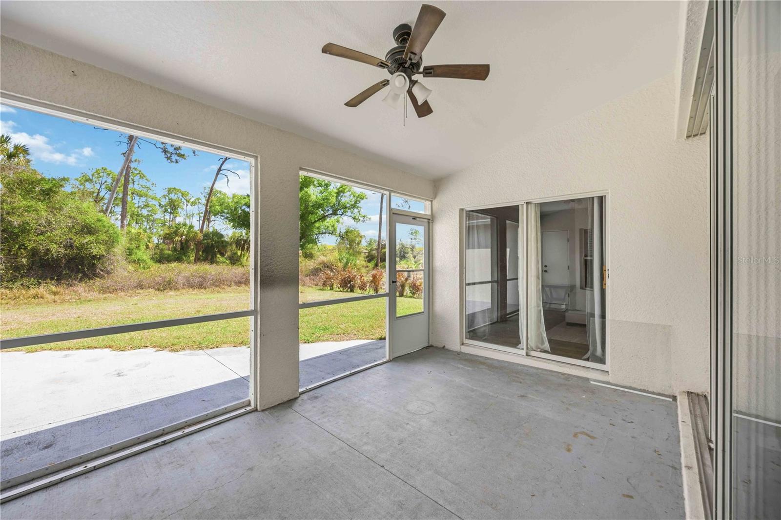 Image 29 of 33 For 1360 Nora Lane