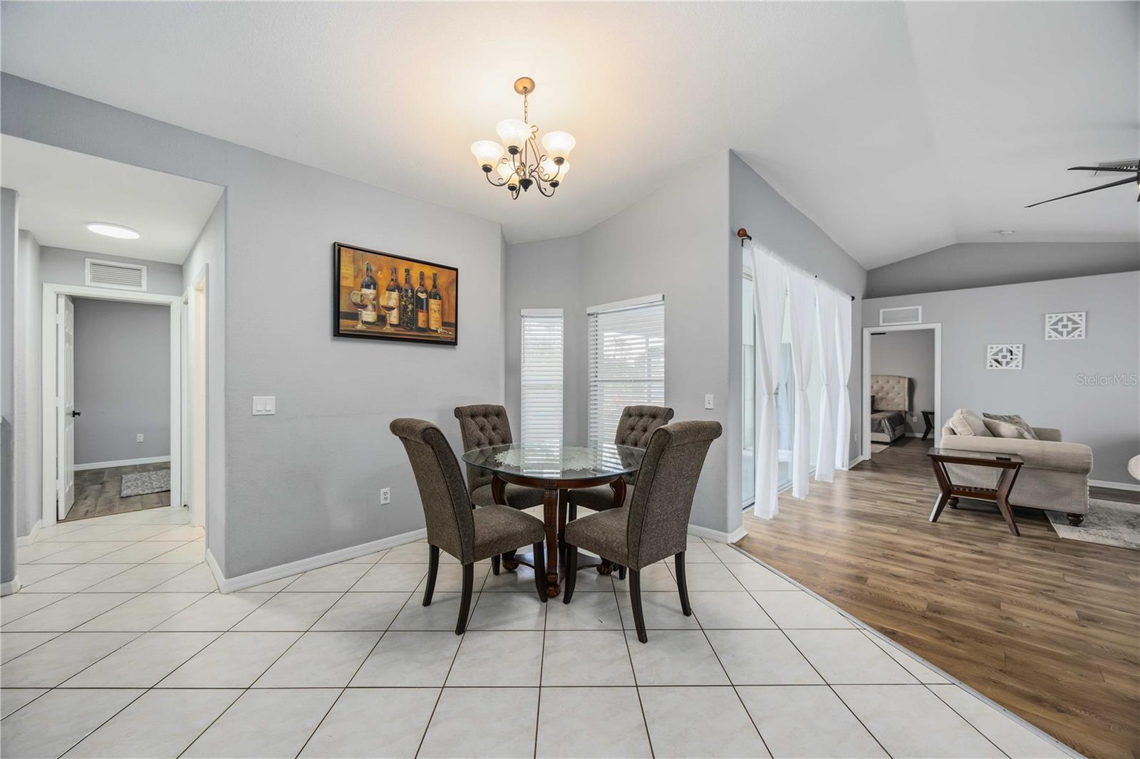 Image 9 of 33 For 1360 Nora Lane