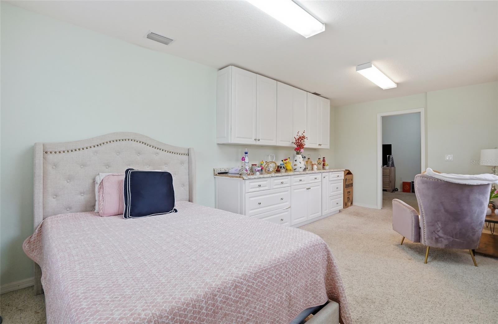 Image 29 of 72 For 7215 Coachlight Street