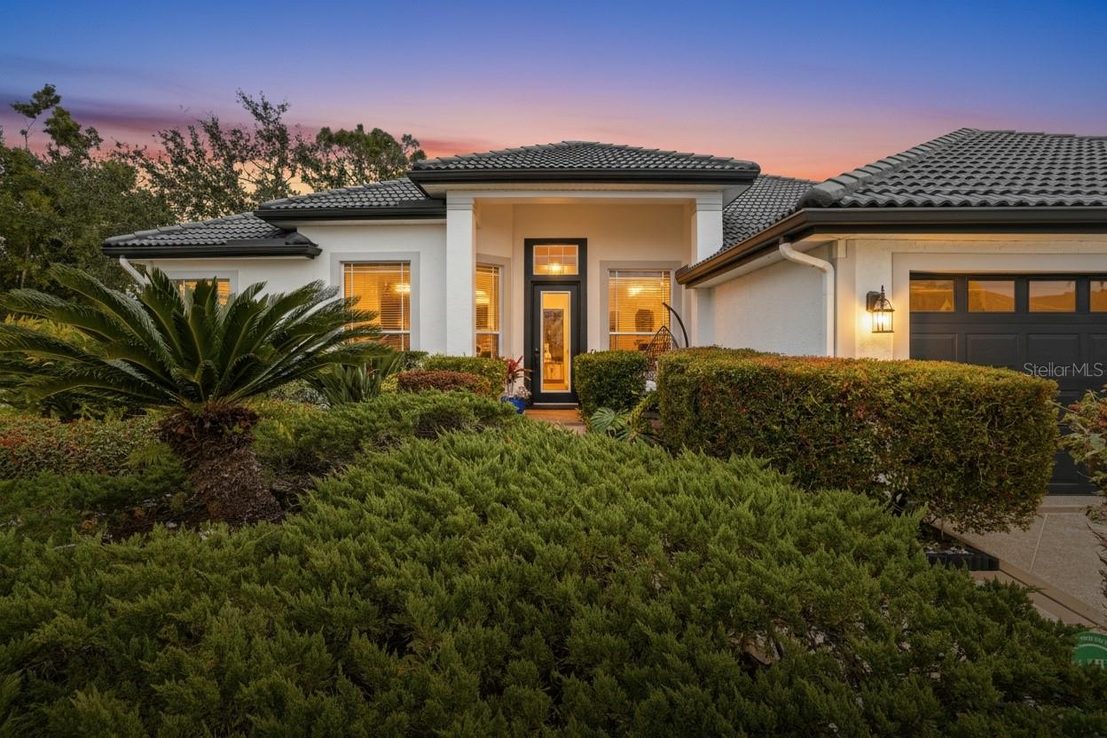 Image 3 of 72 For 7215 Coachlight Street