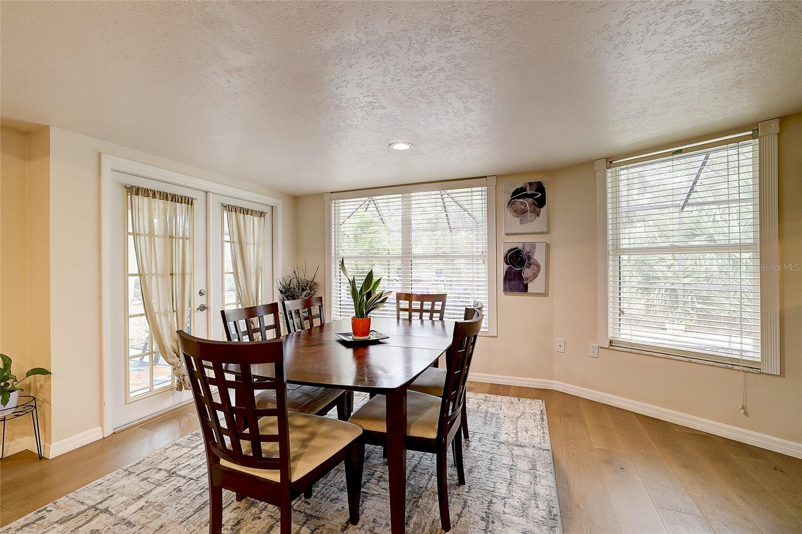 Listing photo id 11 for 3696 Quiet Pond Lane