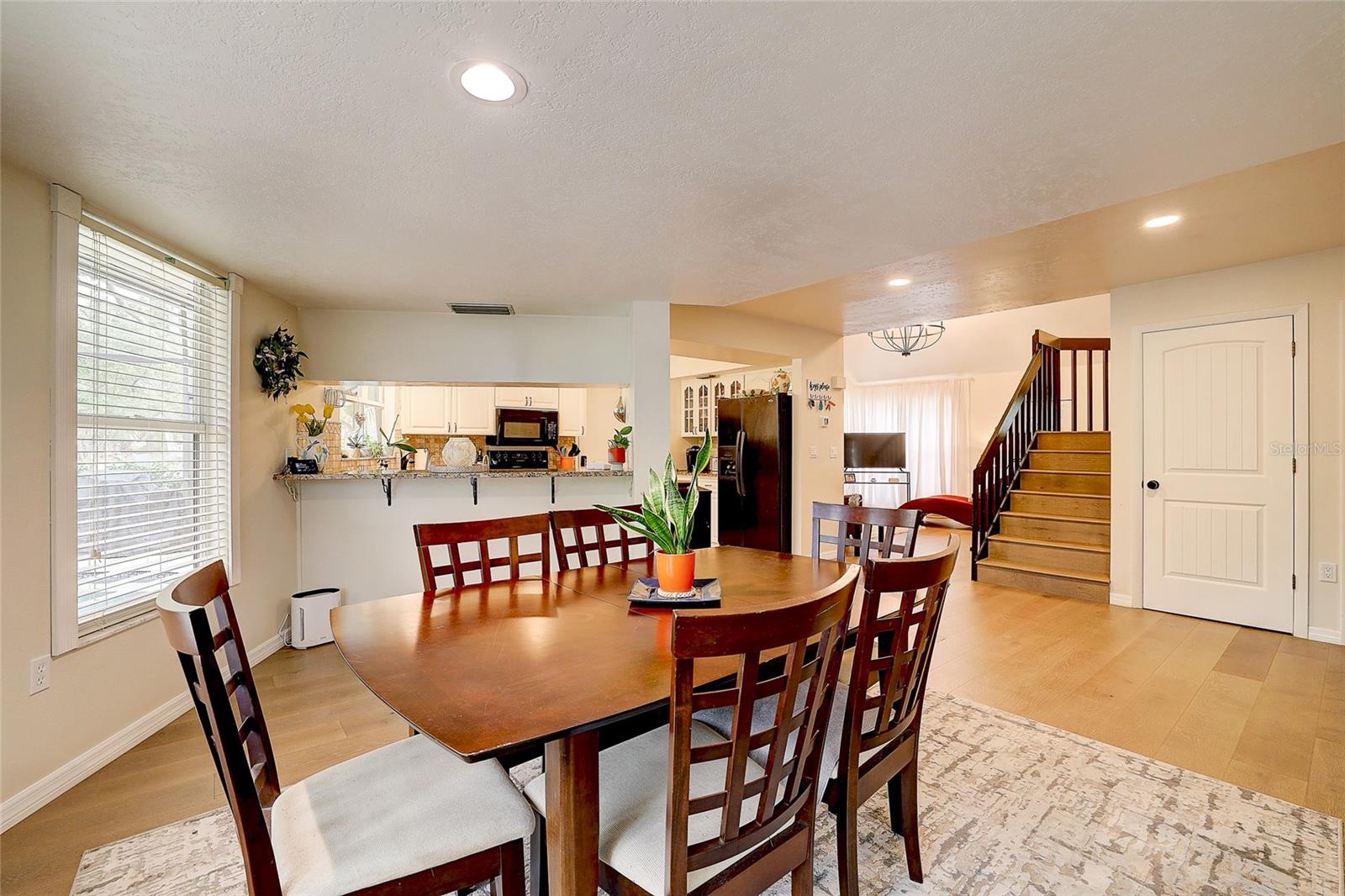 Listing photo id 14 for 3696 Quiet Pond Lane