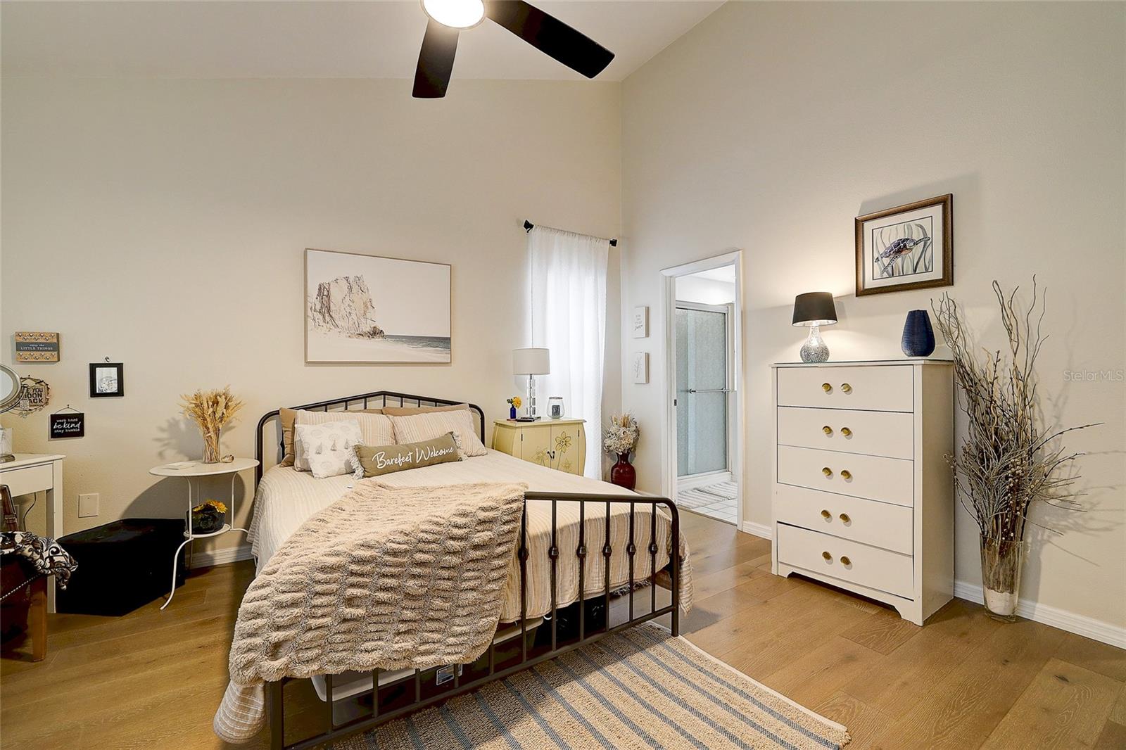 Listing photo id 19 for 3696 Quiet Pond Lane