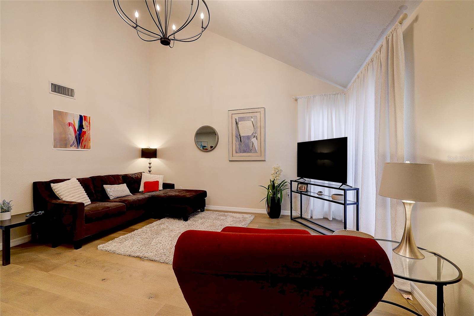 Listing photo id 7 for 3696 Quiet Pond Lane