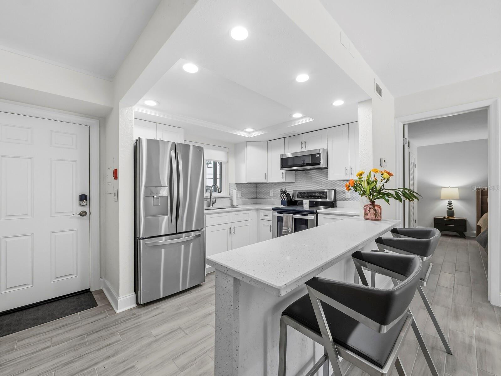 Image 10 of 25 For 3751 School Avenue 11