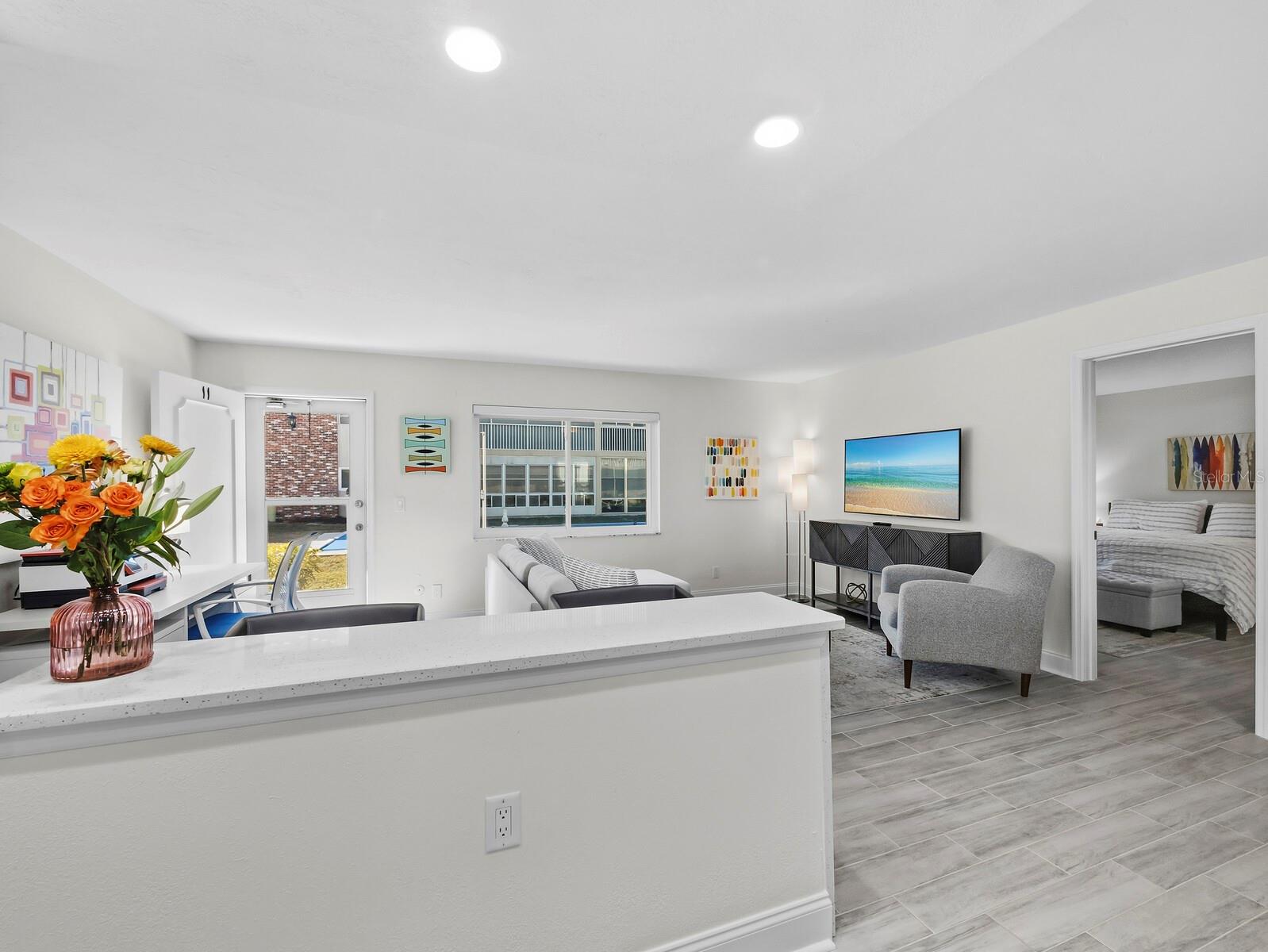 Image 12 of 25 For 3751 School Avenue 11