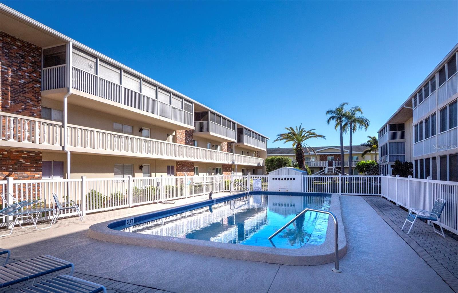 Image 21 of 25 For 3751 School Avenue 11