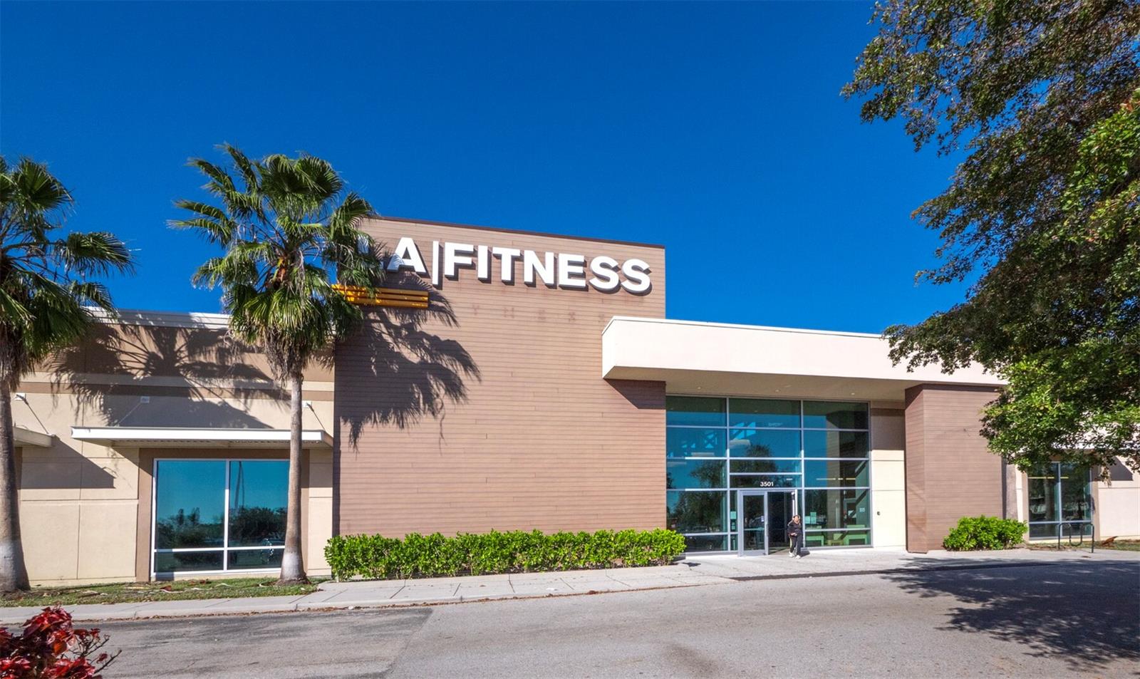 Image 24 of 25 For 3751 School Avenue 11