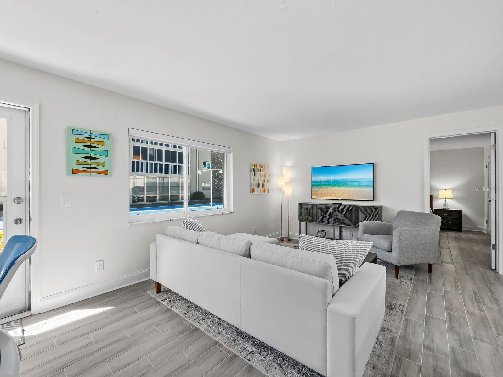 Image 7 of 25 For 3751 School Avenue 11