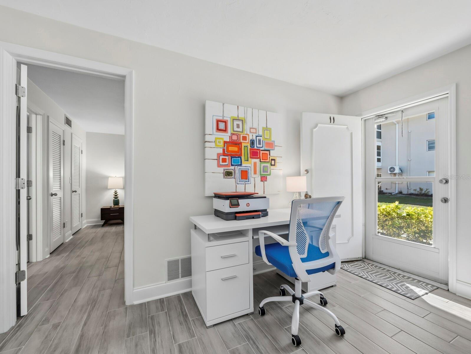 Image 8 of 25 For 3751 School Avenue 11