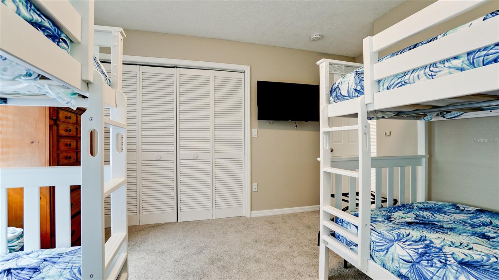 Image 39 of 46 For 4010 18th Avenue W