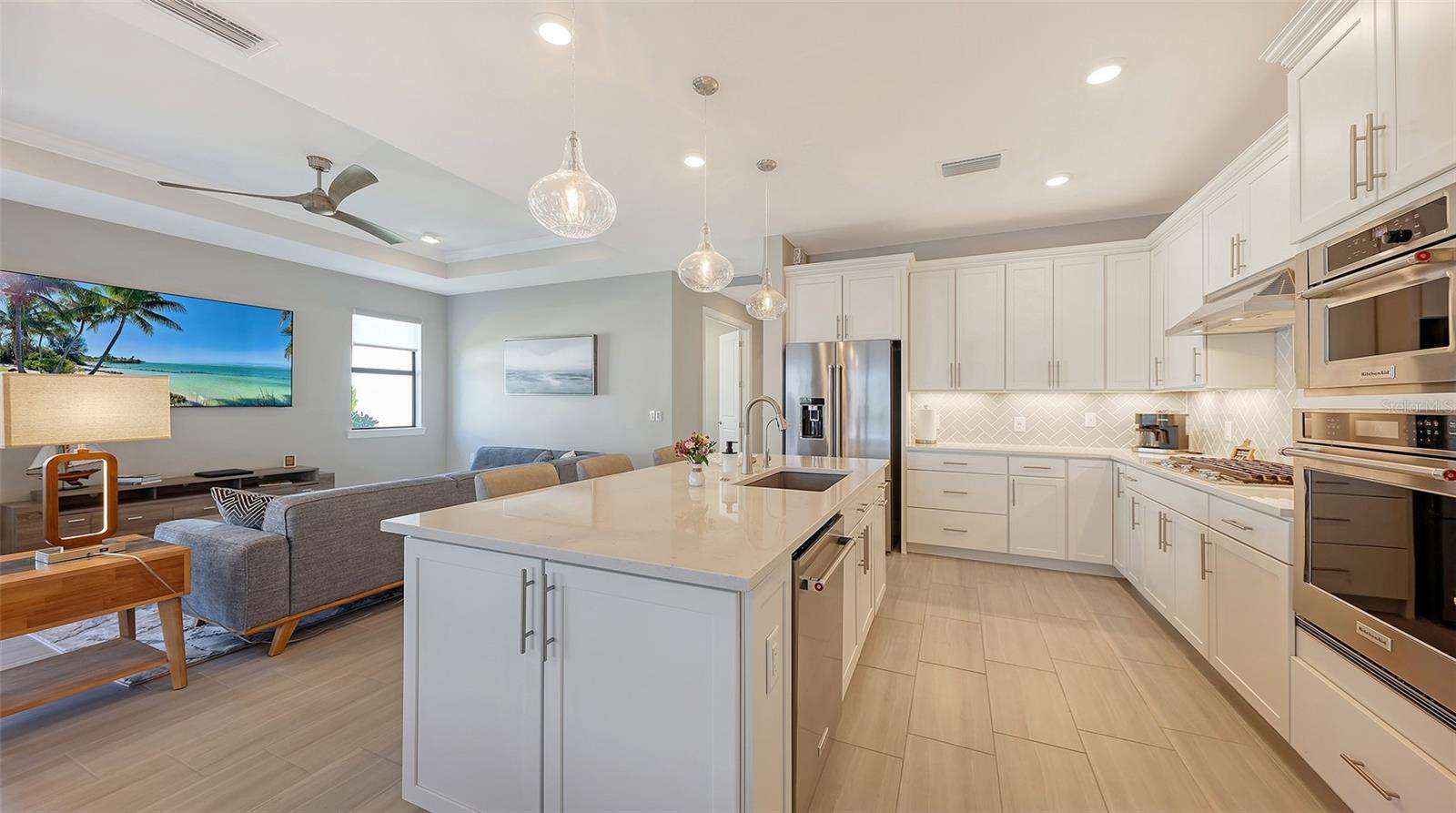 Image 11 of 65 For 7675 Summerland Cove