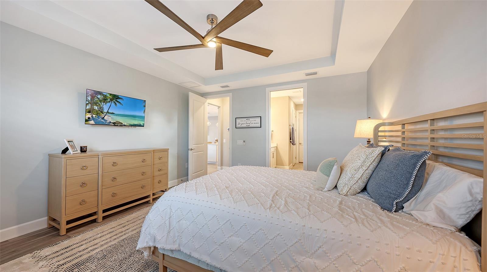 Image 22 of 65 For 7675 Summerland Cove