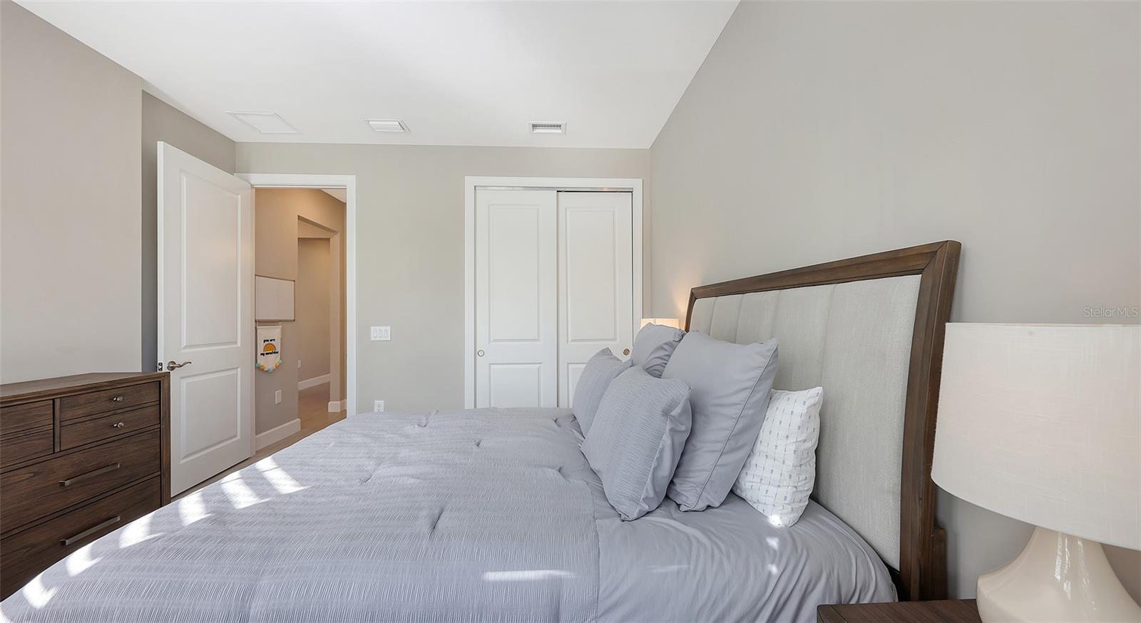 Image 28 of 65 For 7675 Summerland Cove