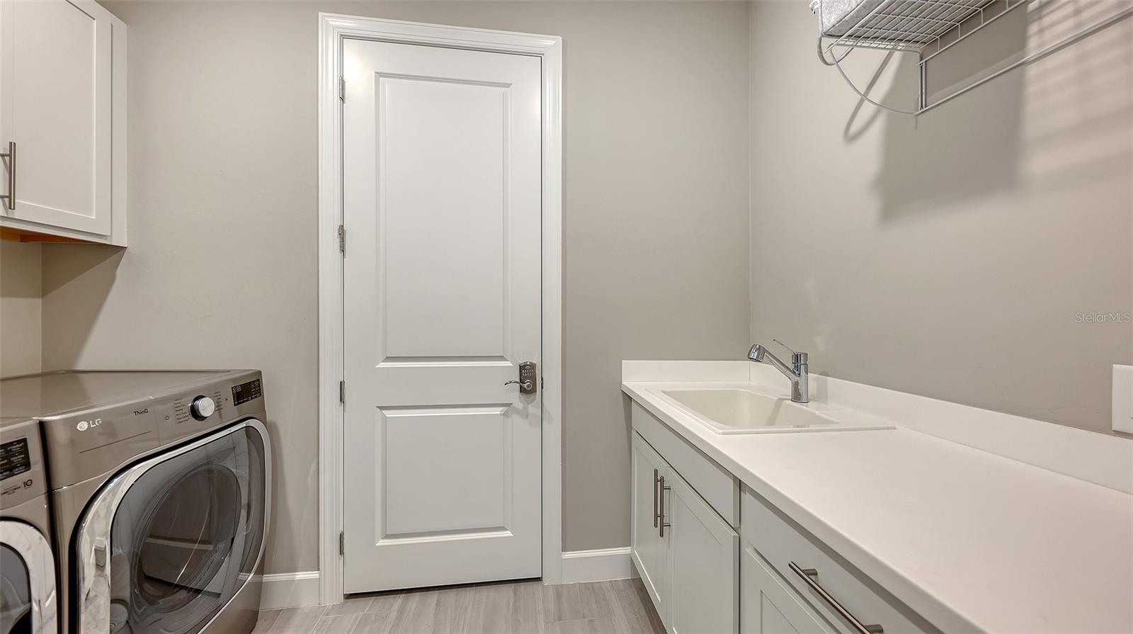 Image 36 of 65 For 7675 Summerland Cove