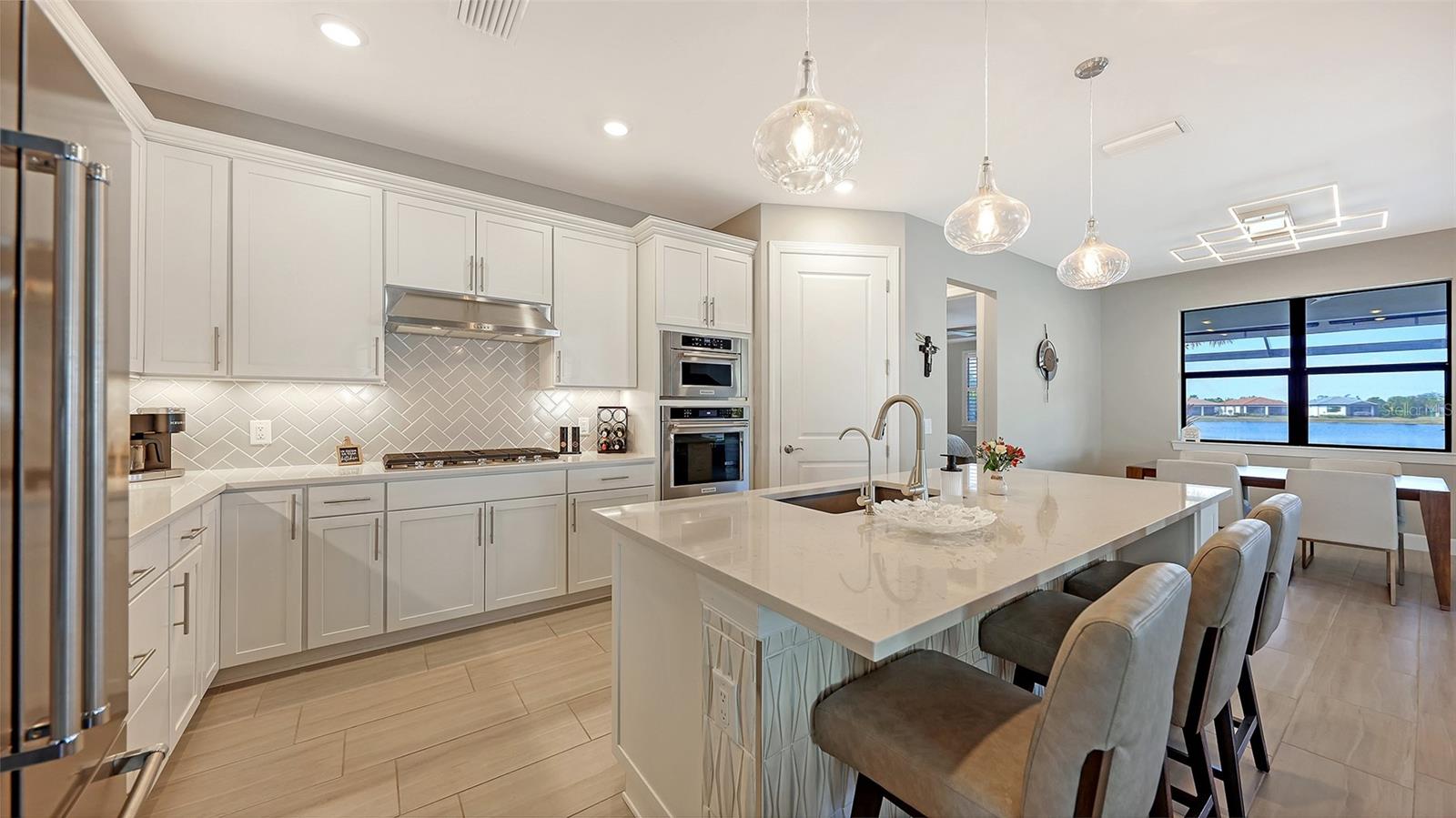 Image 8 of 65 For 7675 Summerland Cove