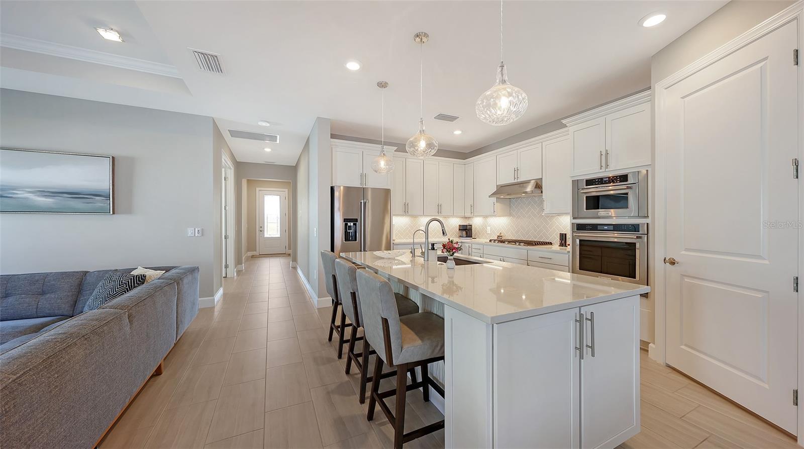 Image 9 of 65 For 7675 Summerland Cove