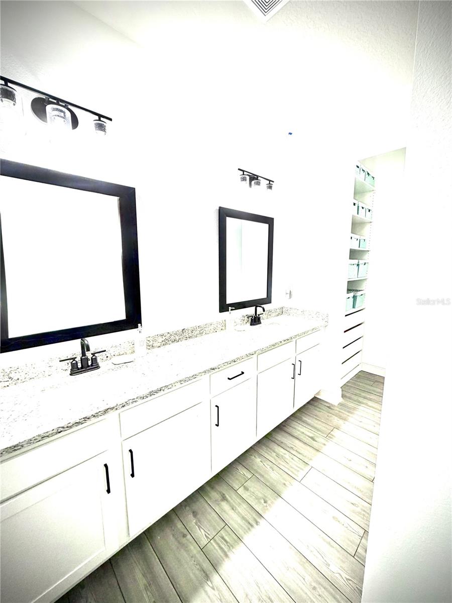 Image 15 of 23 For 1350 Greenfield Loop