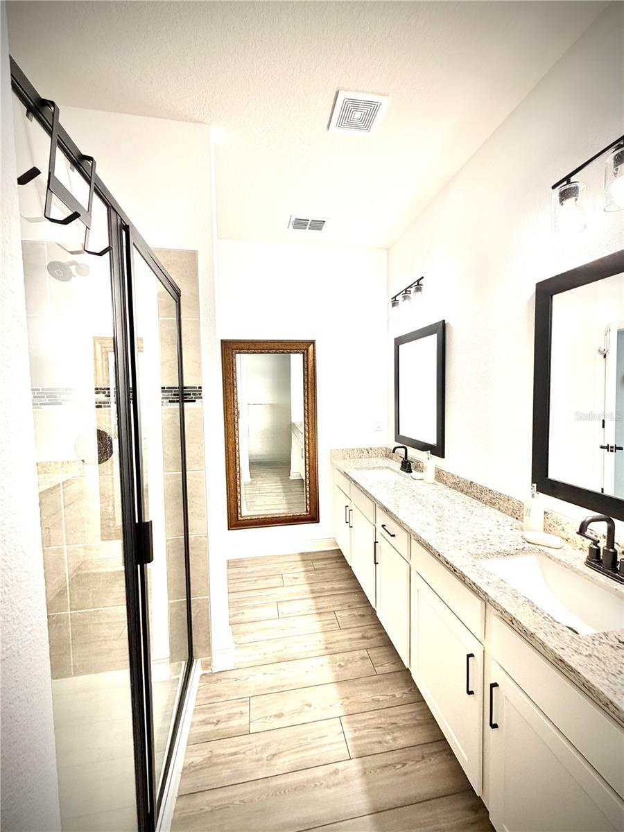 Image 20 of 23 For 1350 Greenfield Loop