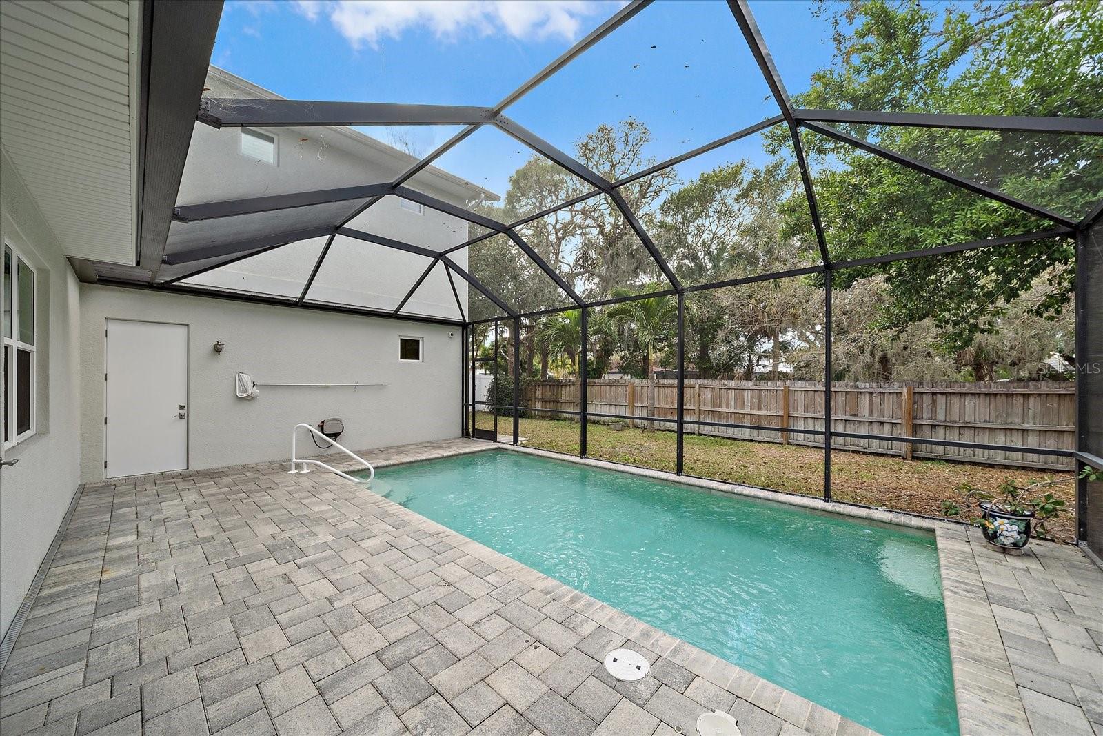 Image 34 of 61 For 2207 Wisteria Street