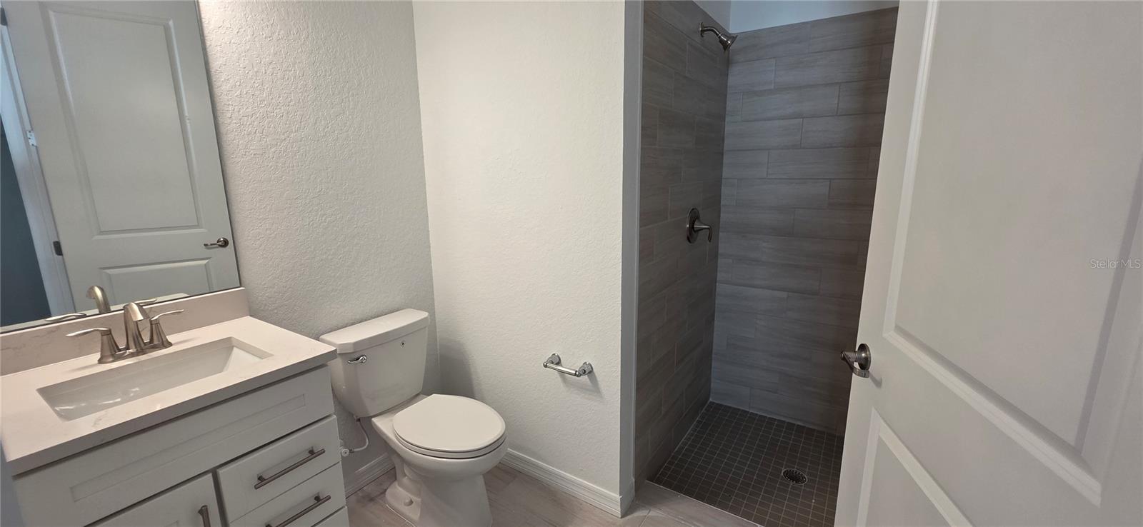 Image 7 of 16 For 19039 Scallop Loop