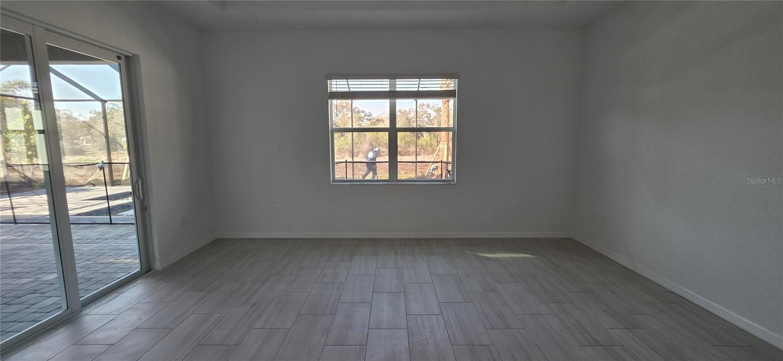 Image 8 of 16 For 19039 Scallop Loop