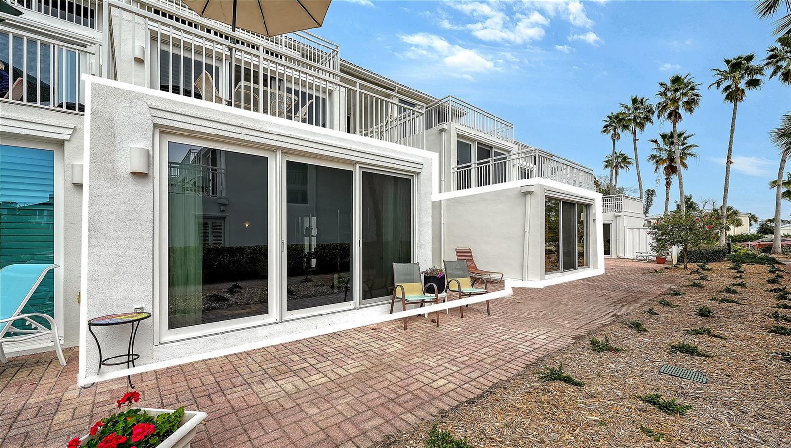 Image 3 of 32 For 5055 Gulf Of Mexico Drive 412