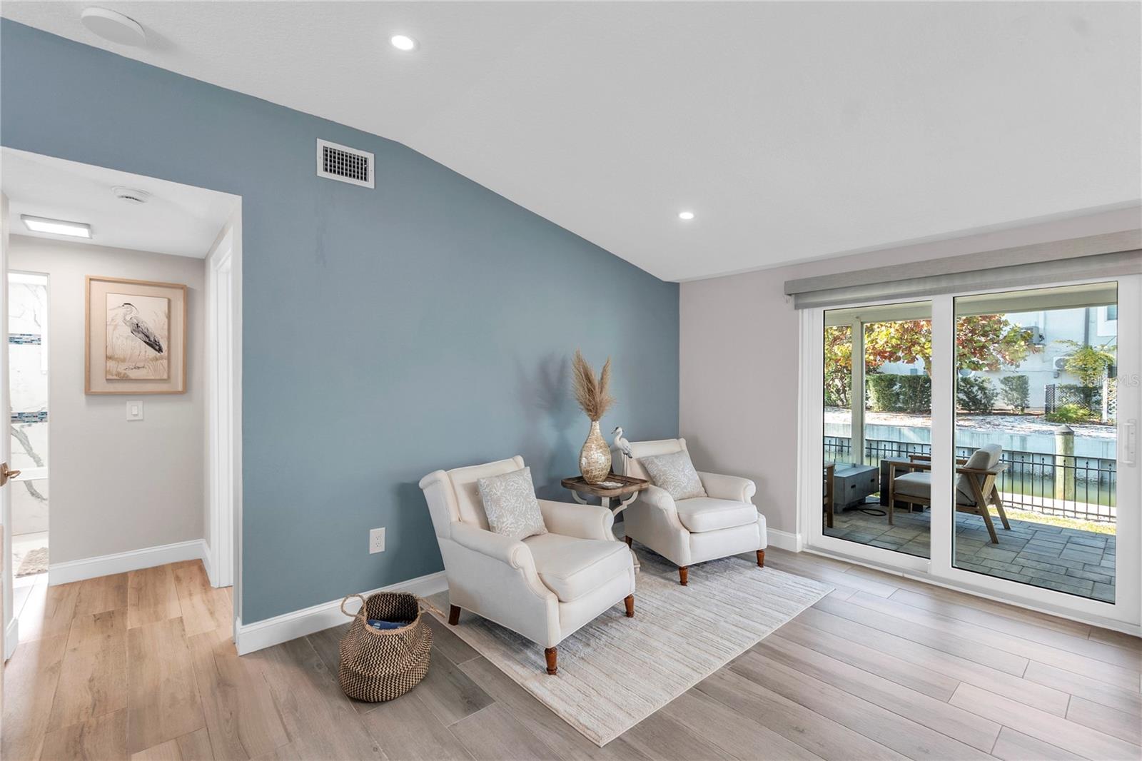 Image 11 of 65 For 765 Saint Judes Drive N