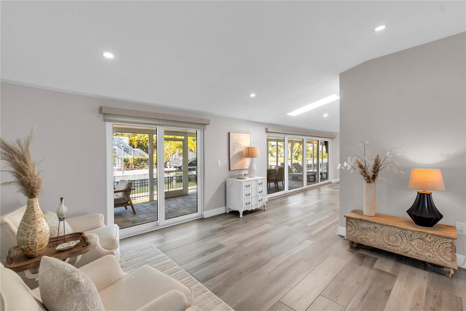 Image 12 of 65 For 765 Saint Judes Drive N