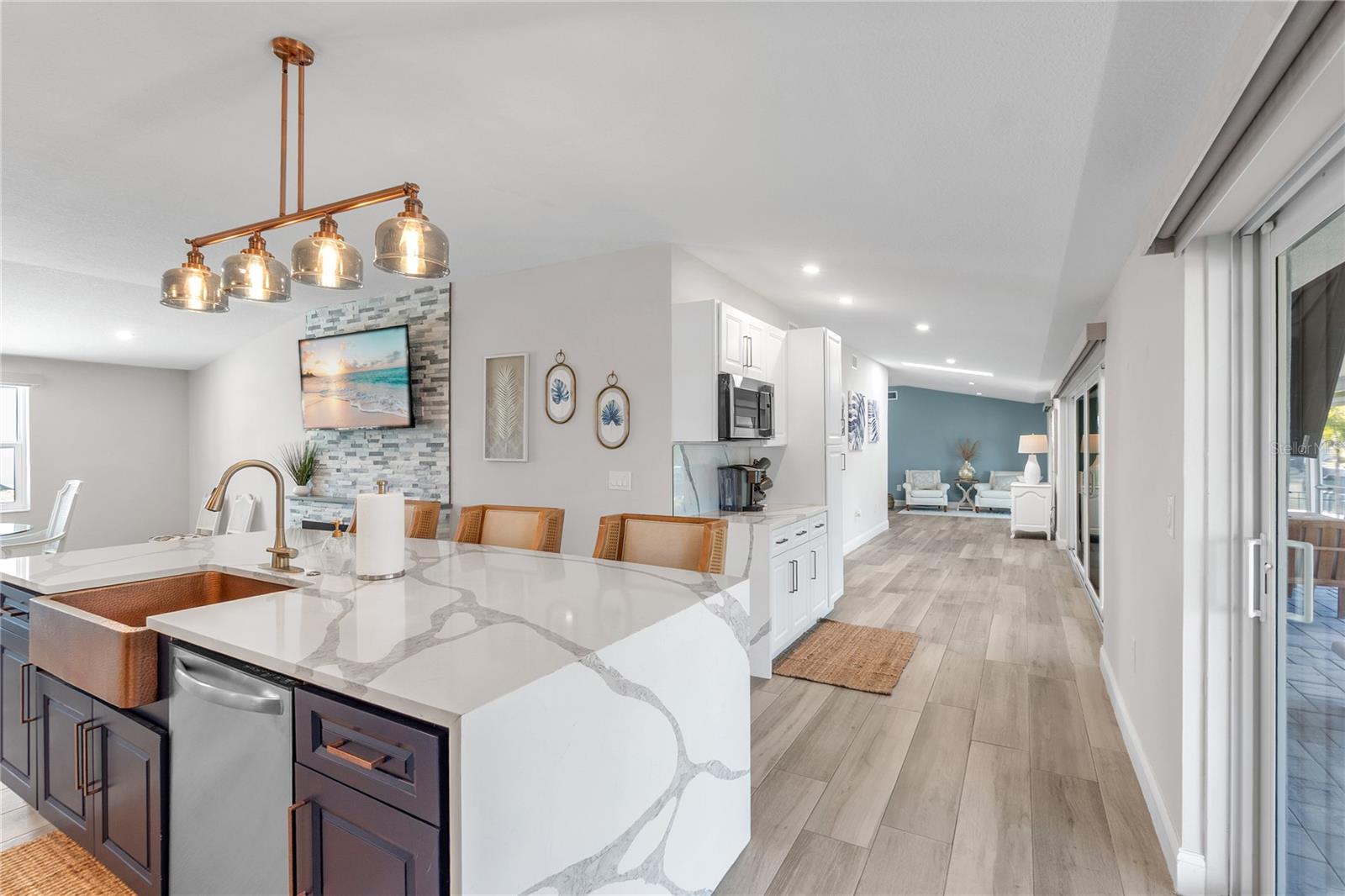 Image 18 of 65 For 765 Saint Judes Drive N