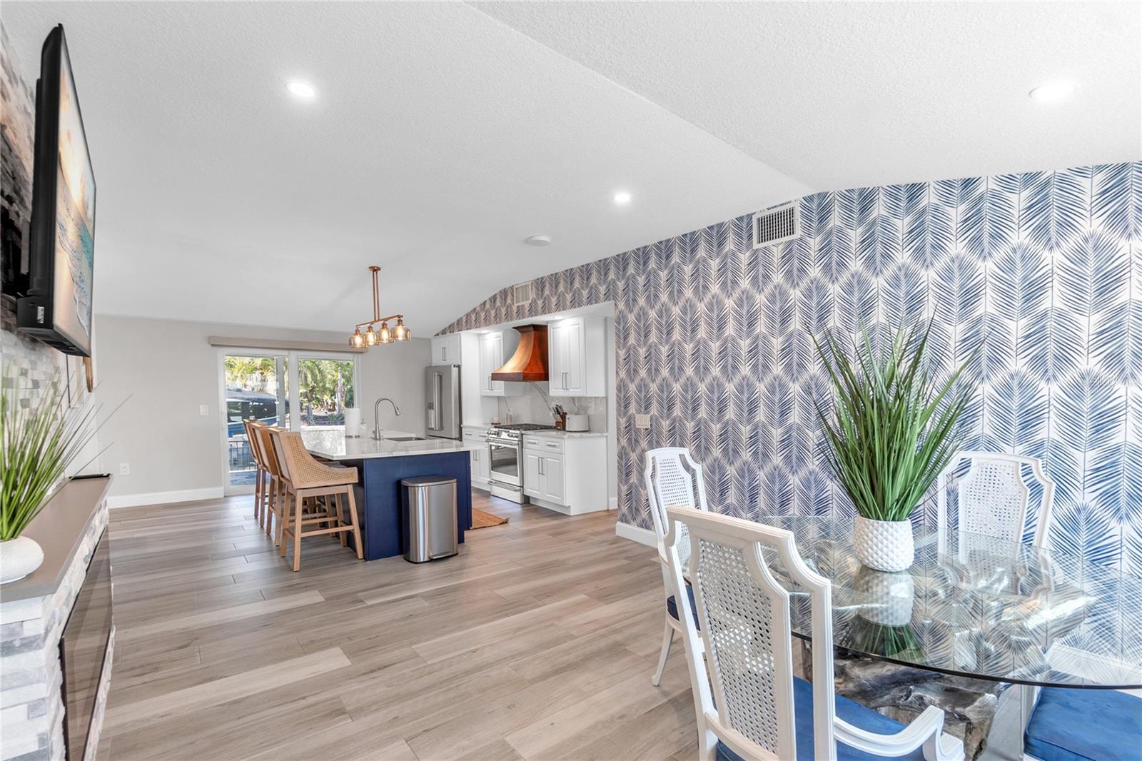 Image 22 of 65 For 765 Saint Judes Drive N