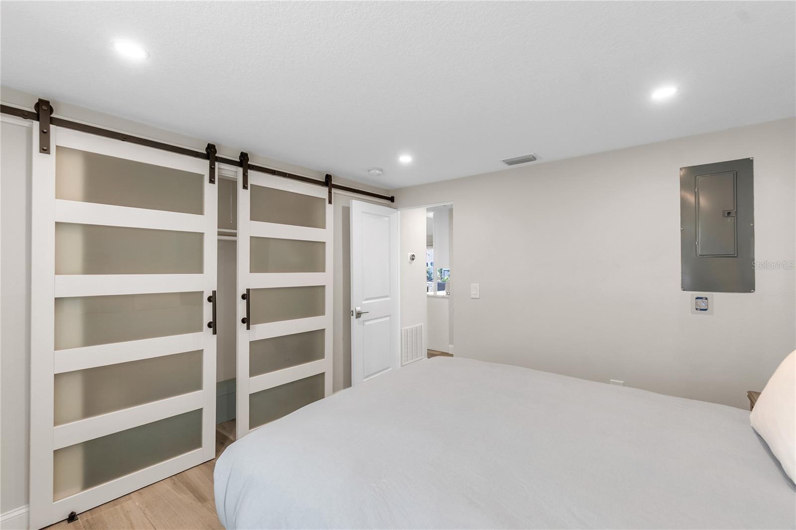 Image 35 of 65 For 765 Saint Judes Drive N