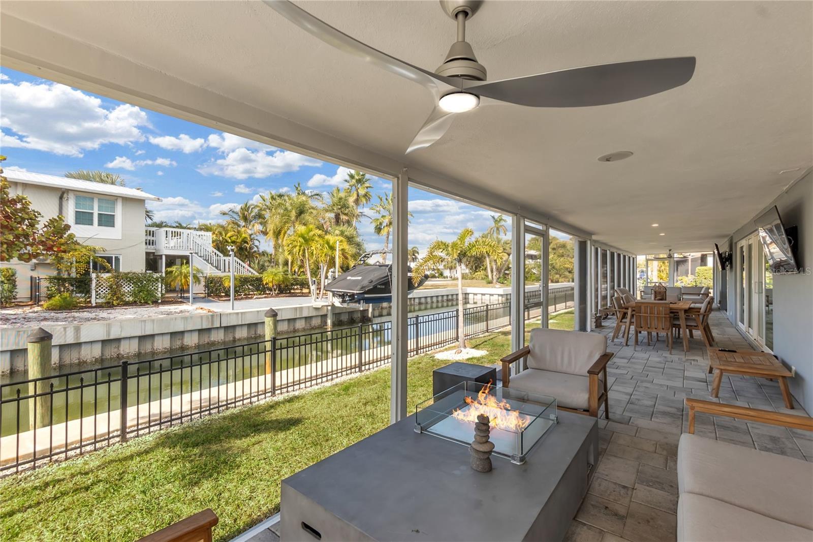 Image 39 of 65 For 765 Saint Judes Drive N