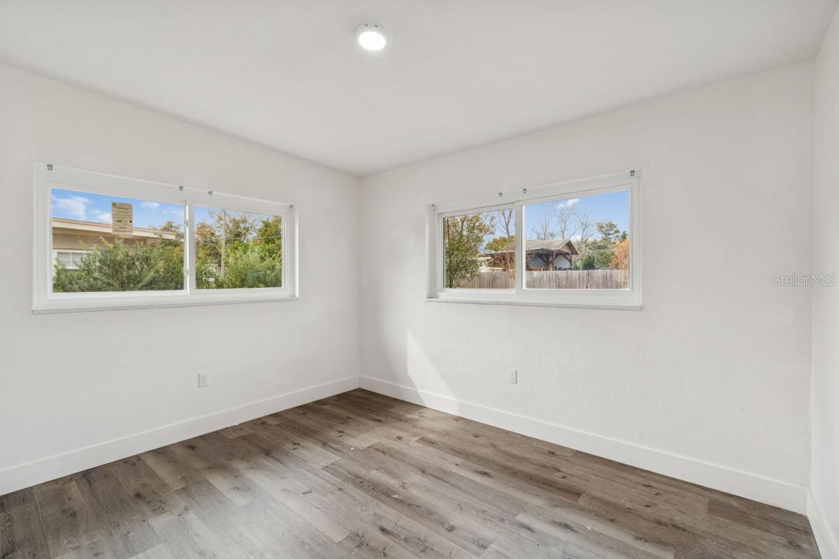 Image 15 of 24 For 1645 Avenue C Ne