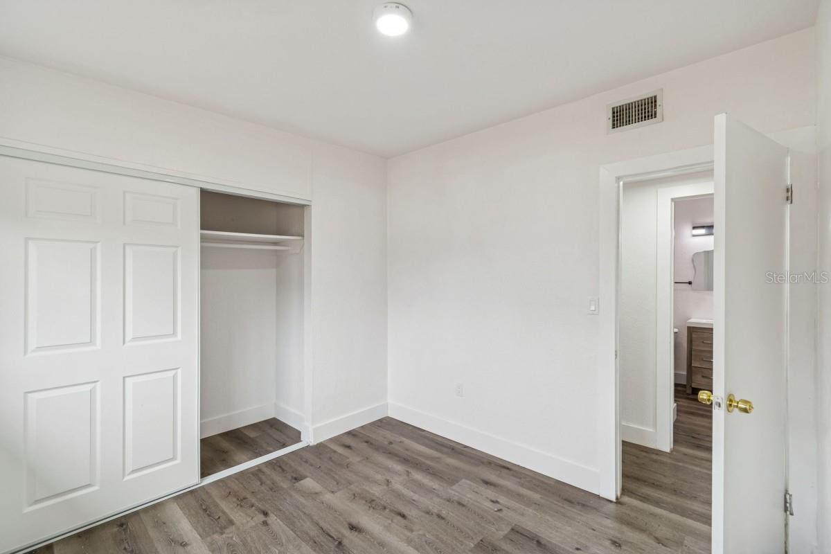 Image 16 of 24 For 1645 Avenue C Ne