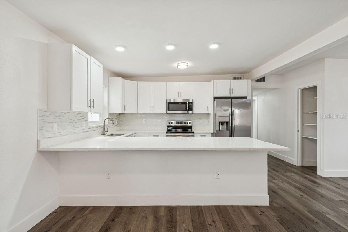 Image 22 of 24 For 1645 Avenue C Ne