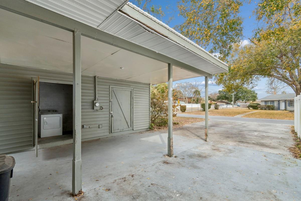 Image 7 of 24 For 1645 Avenue C Ne