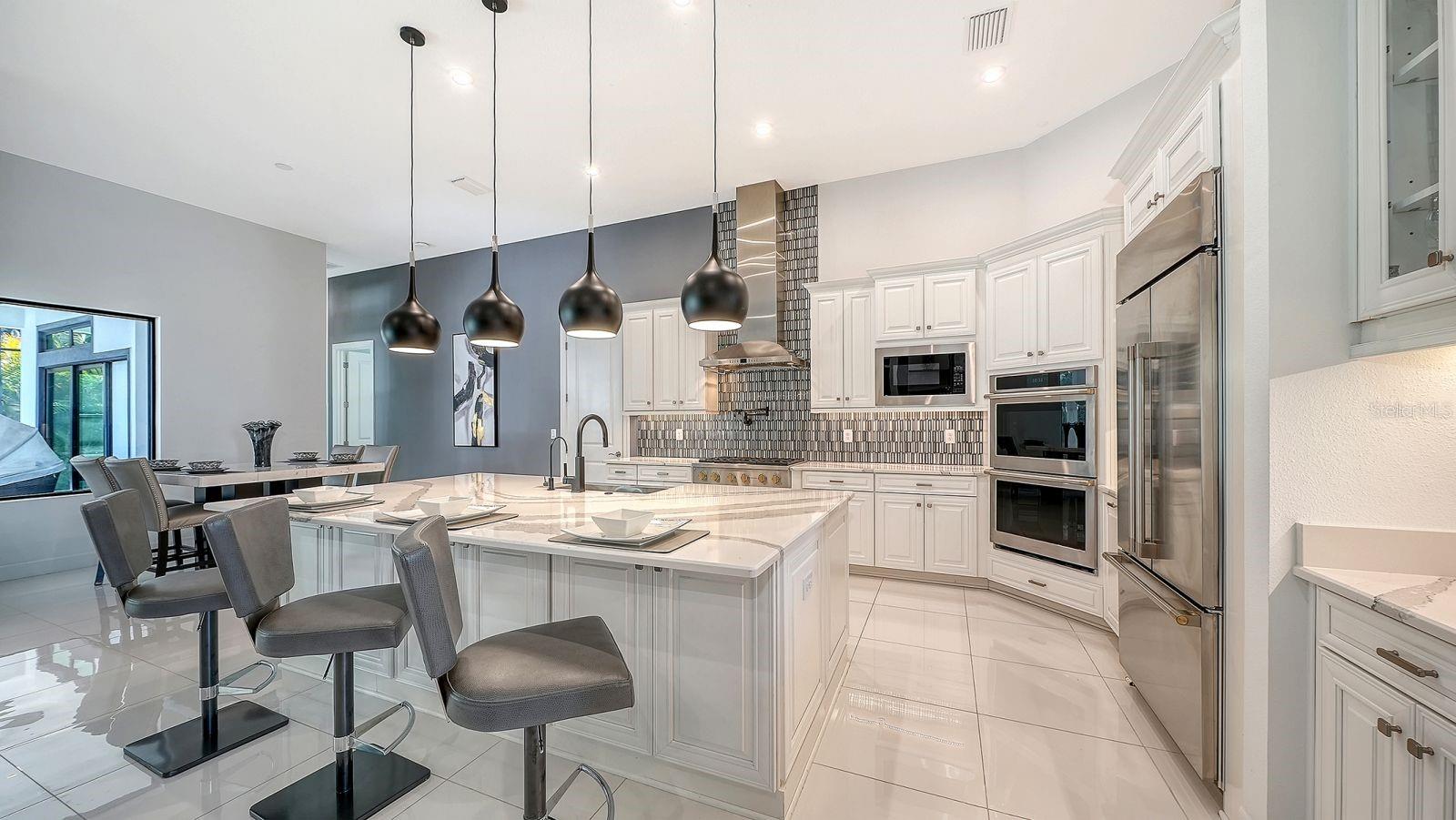 Image 12 of 91 For 9296 Starry Night Avenue