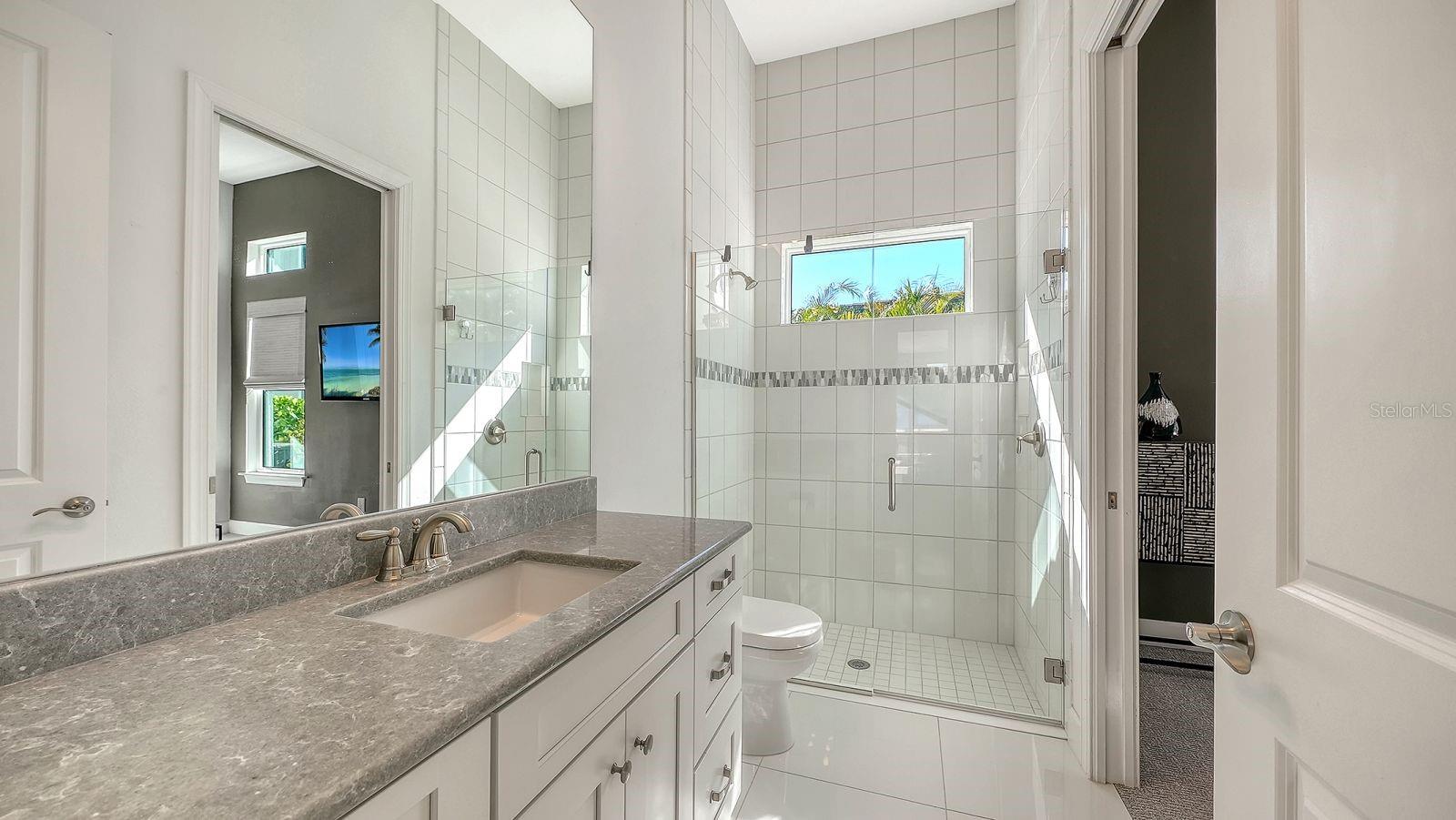 Image 32 of 91 For 9296 Starry Night Avenue