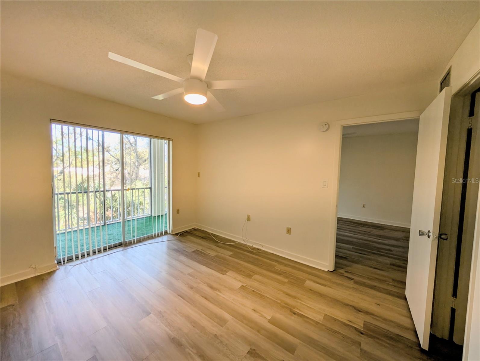 Image 12 of 20 For 3628 Lake Bayshore Drive K305