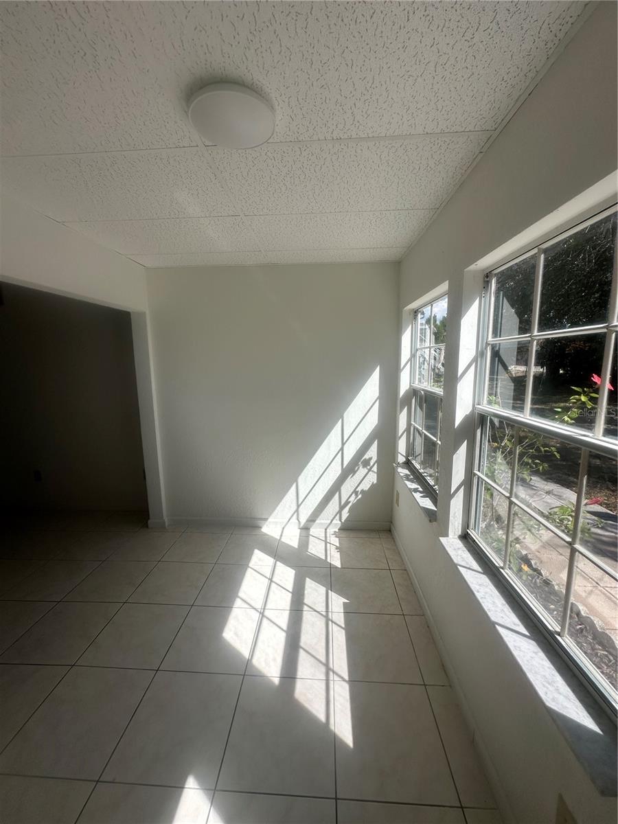 Image 9 of 18 For 4158 Tamiami Trail B1