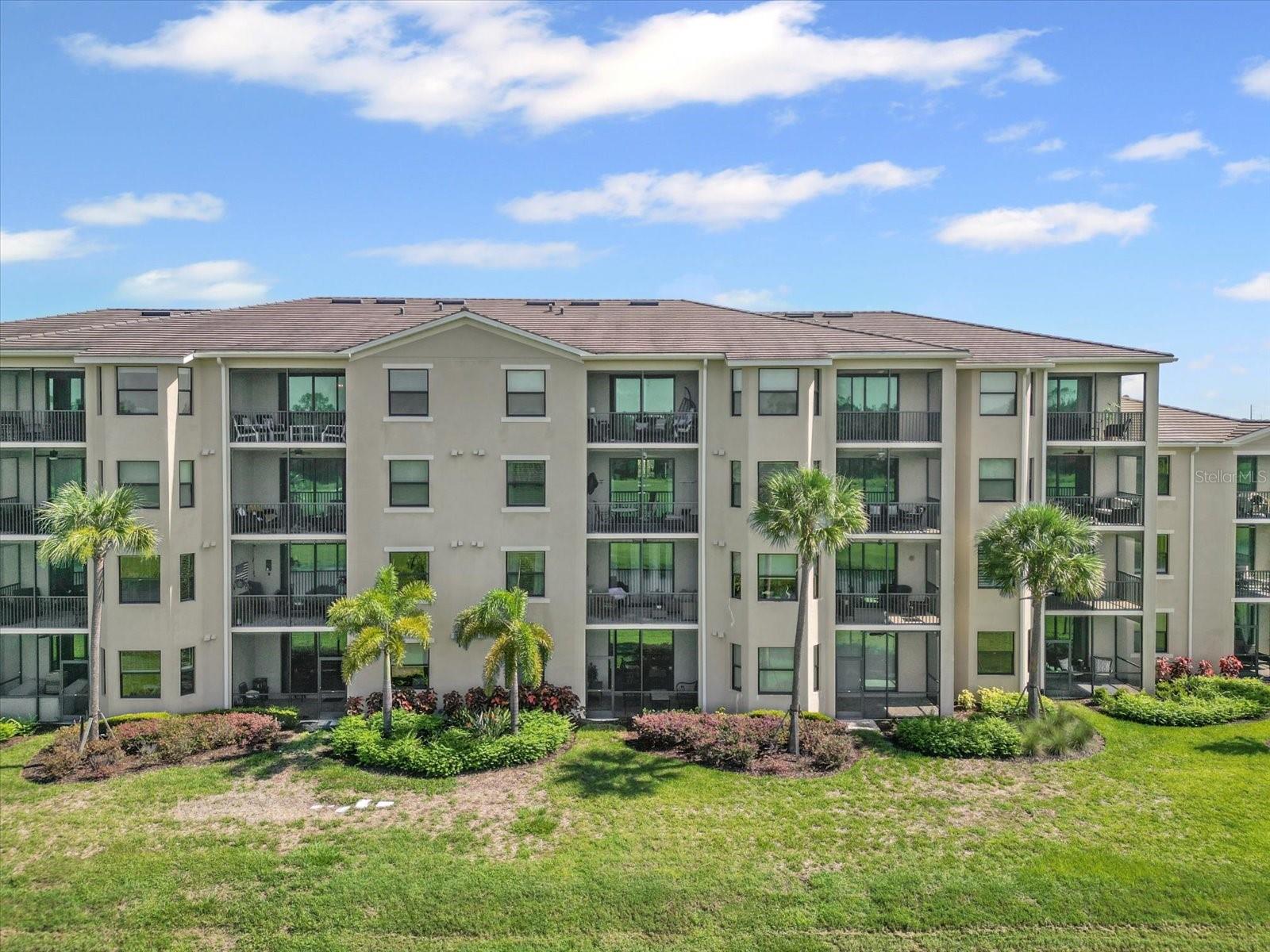 Image 28 of 57 For 17810 Gawthrop Drive 304