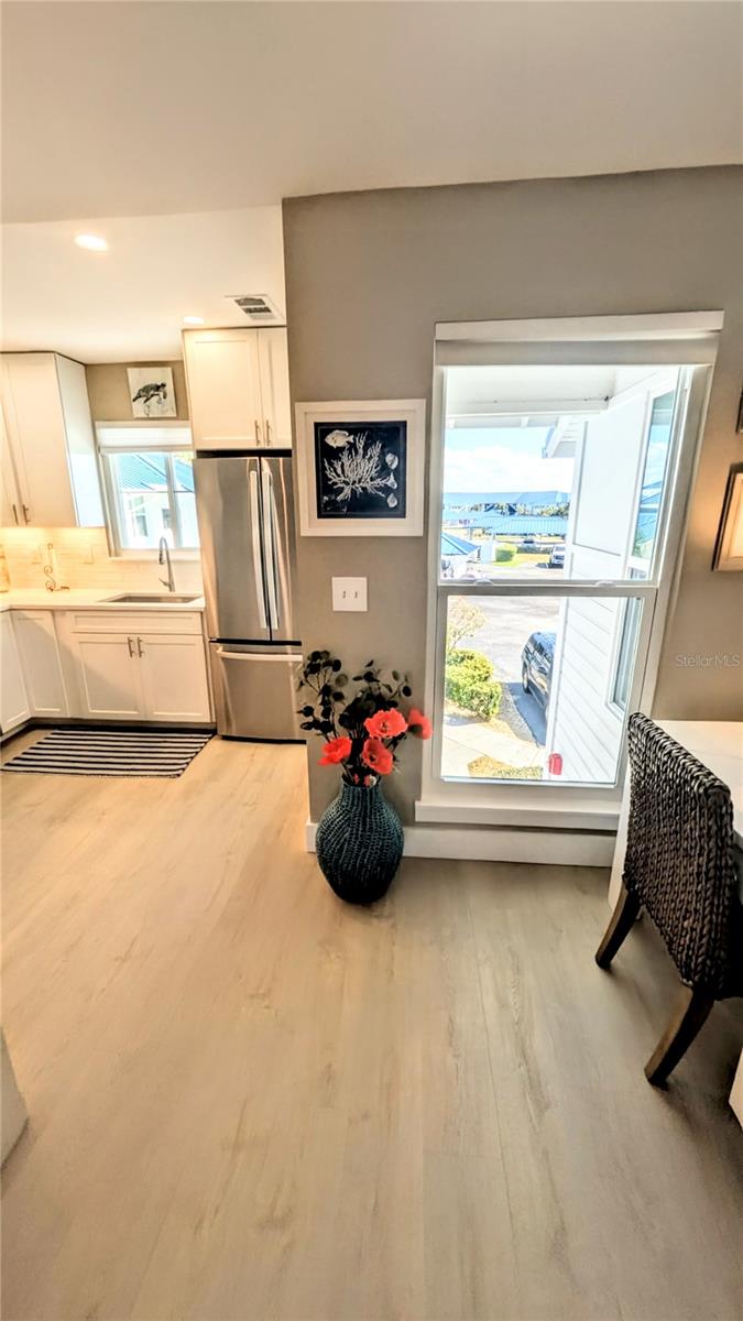 Image 5 of 56 For 958 Sandpiper Circle 958