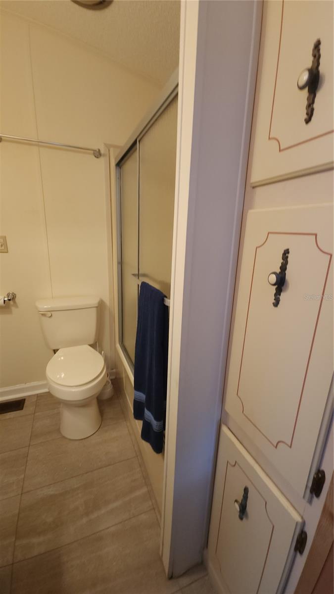 Image 22 of 45 For 3300 26th Avenue E 65