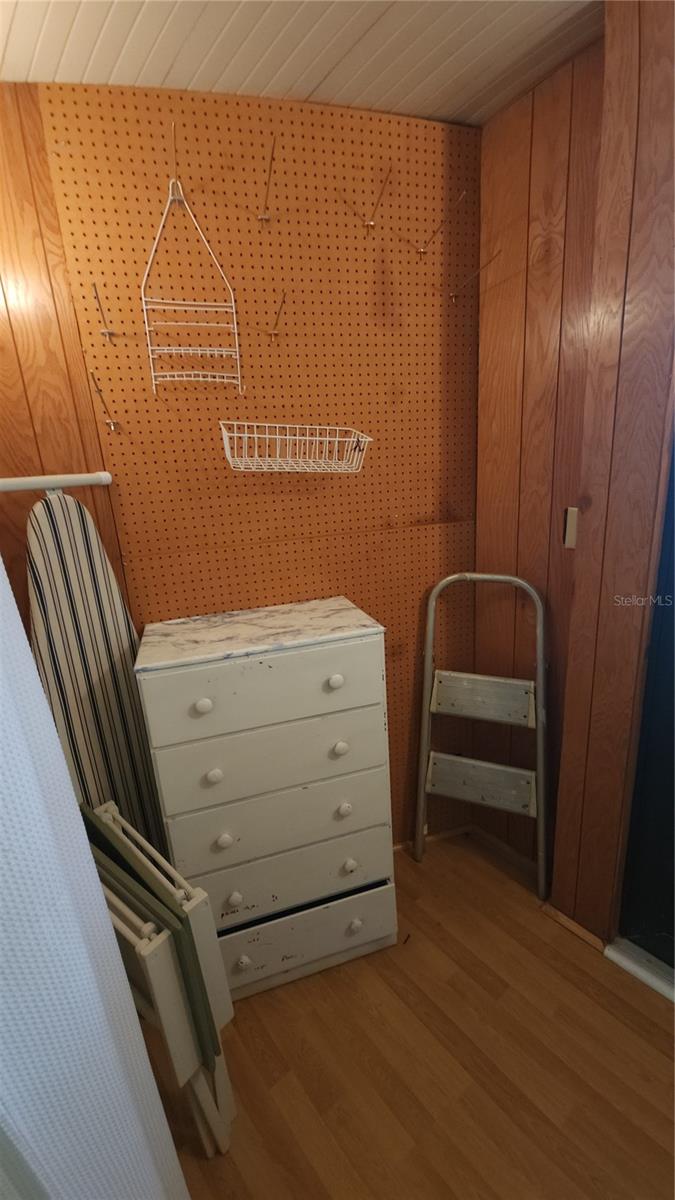 Image 27 of 45 For 3300 26th Avenue E 65