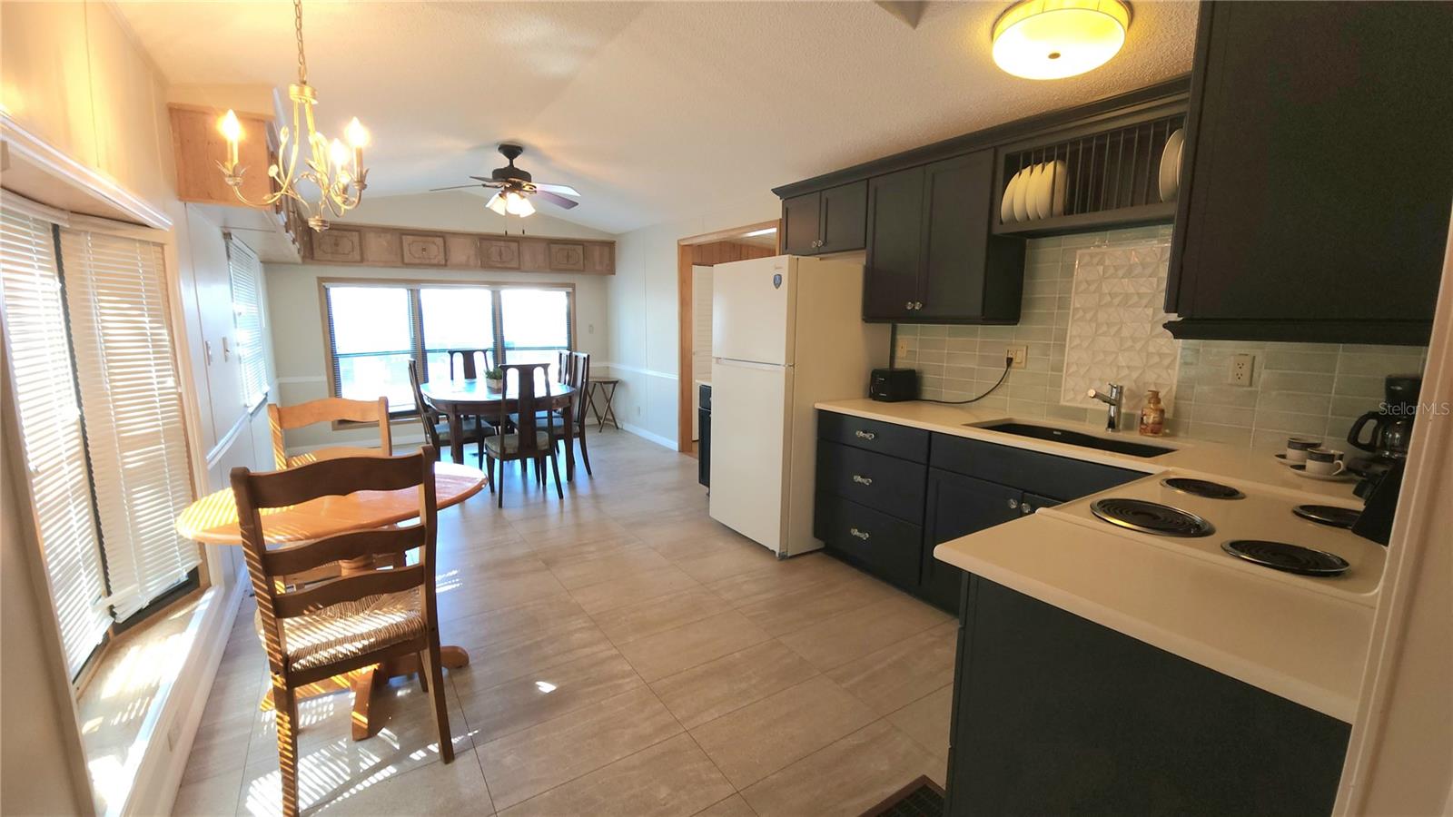 Image 3 of 45 For 3300 26th Avenue E 65